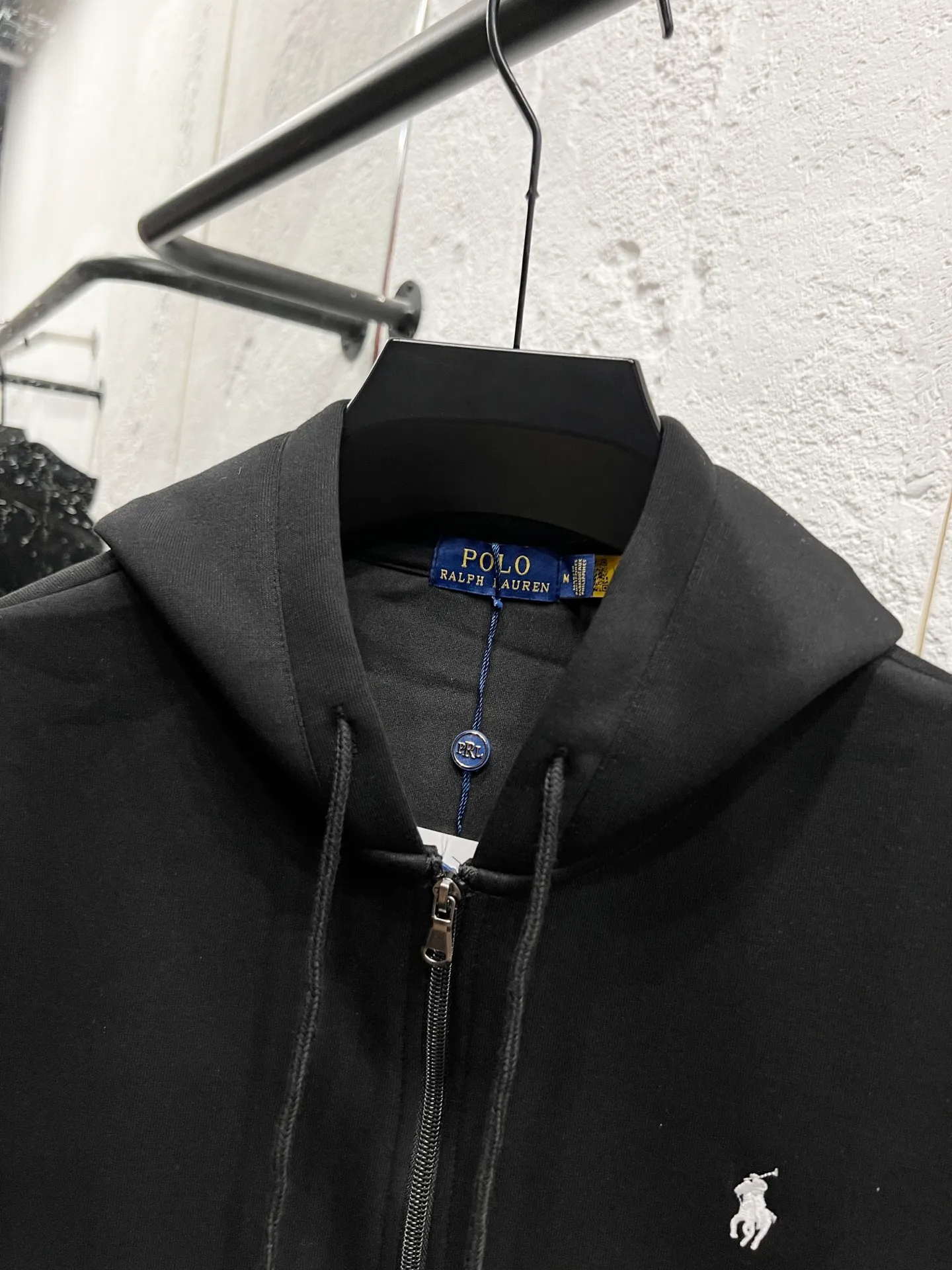 🅿️250 Style number: T64 pure cotton zipper sweatshirt, milk white, black, navy blue, gray, four colors Size: M-90-110 catties L-110-130 catties XL-130-150 catties 2XL-150-170 catties Color: black